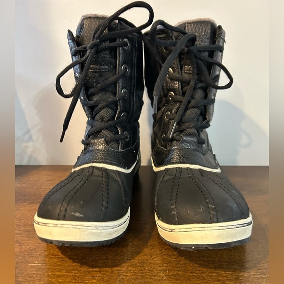 Globalwin Women's Black & Fur Winter Boots Sz 8.5 Style W1931-1 Excellent Shape. - Picture 2 of 10